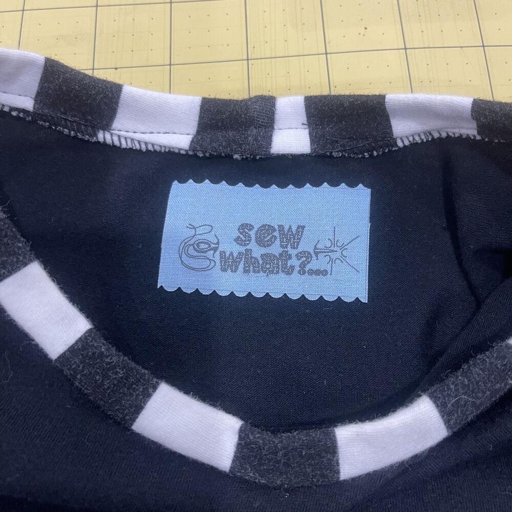 Handmade Black and White and Stripes Colorblocked asymmeterical Tunic, Size M - Picture 7 of 8